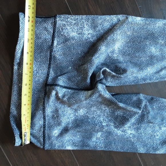 Lululemon Leggings - Picture 5 of 11
